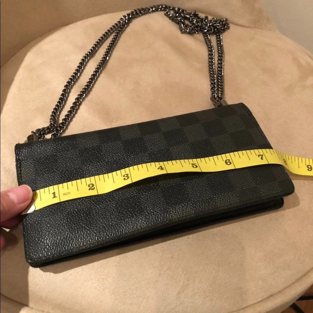 Authentic Louis Vuitton wallet - Picture 8 of 11